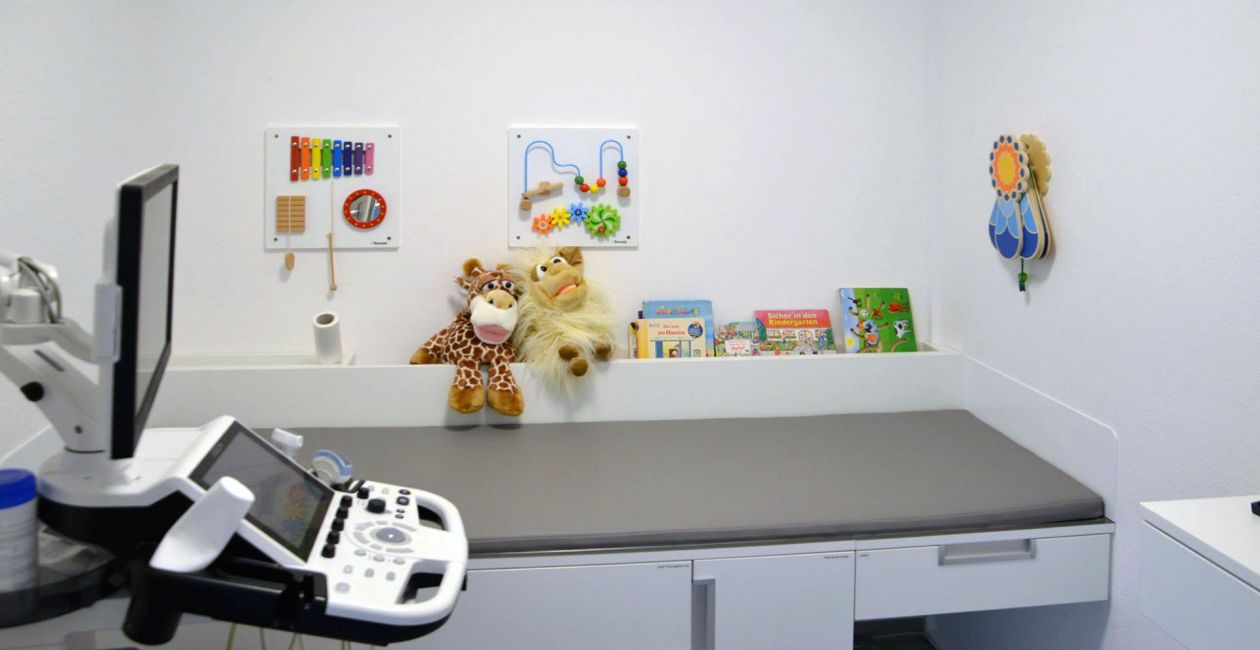 Behandlungszimmer 2 / Sonographie